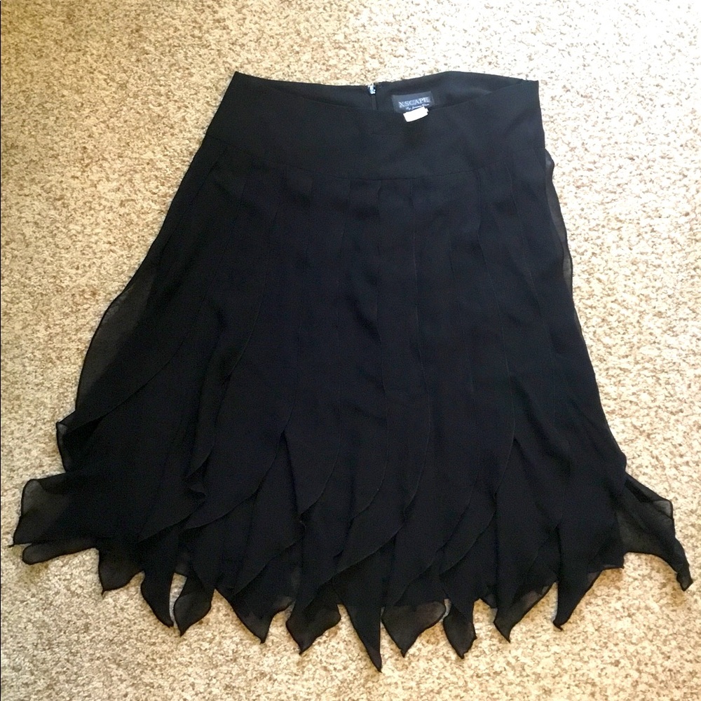 Great dance skirt! Size 6. Xscape by Joanna Chen.